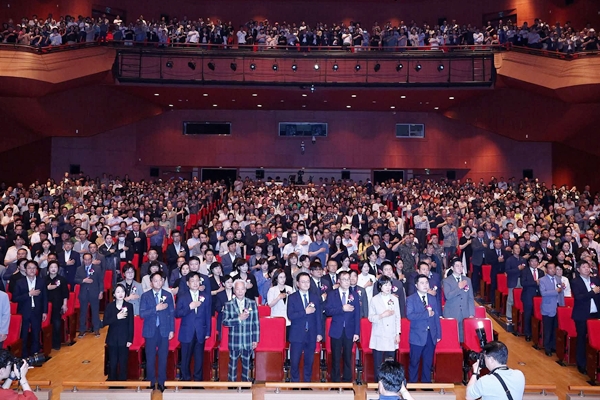 '멈춘 고양, 다시 뛰게!' 민경선 고양시장 취임1